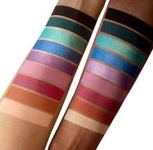 Load image into Gallery viewer, Macaria Beauty- Papel Picado